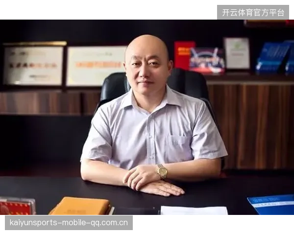 俱乐部复兴计划公布，主帅获长期合同背书——开启新时代的足球篇章